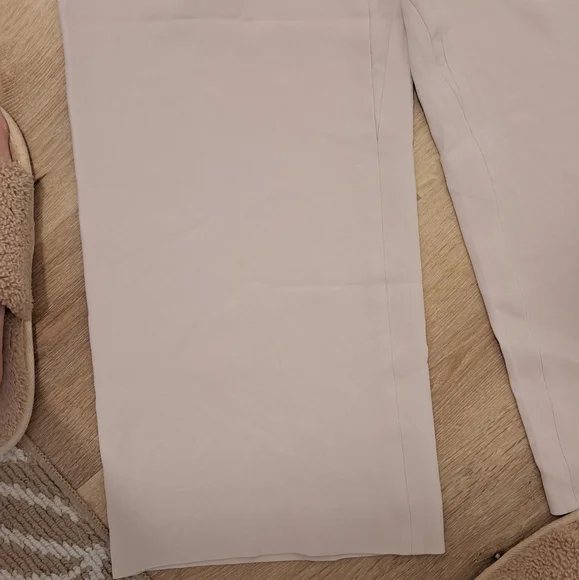 Pant Set - Picture 7 of 9